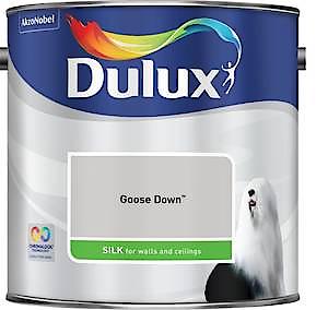 Dulux Silk Emulsion Paint For Walls And Ceilings - Apple White 2.5 Litres