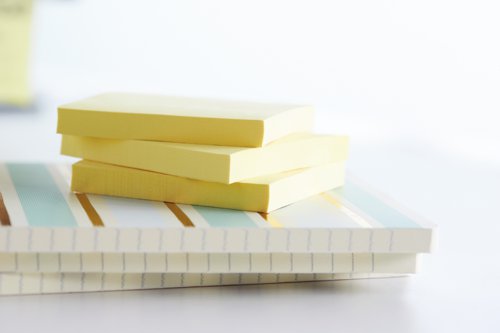 Post-it Recycled Notes 38x51mm 100 Sheets Cardboard Packaging Canary Yellow (Pack of 24) 653-1T