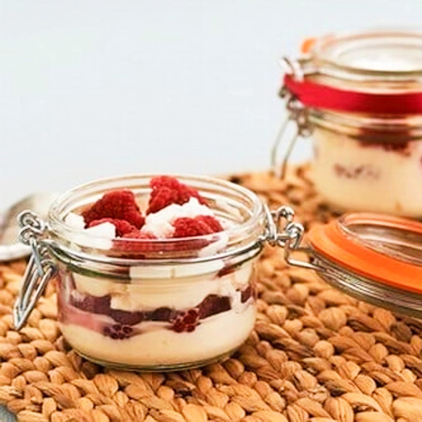 Kilner Branded 0.5 Litre ROUND Glass Clip Top Preservation Storage Jar (0025.490)