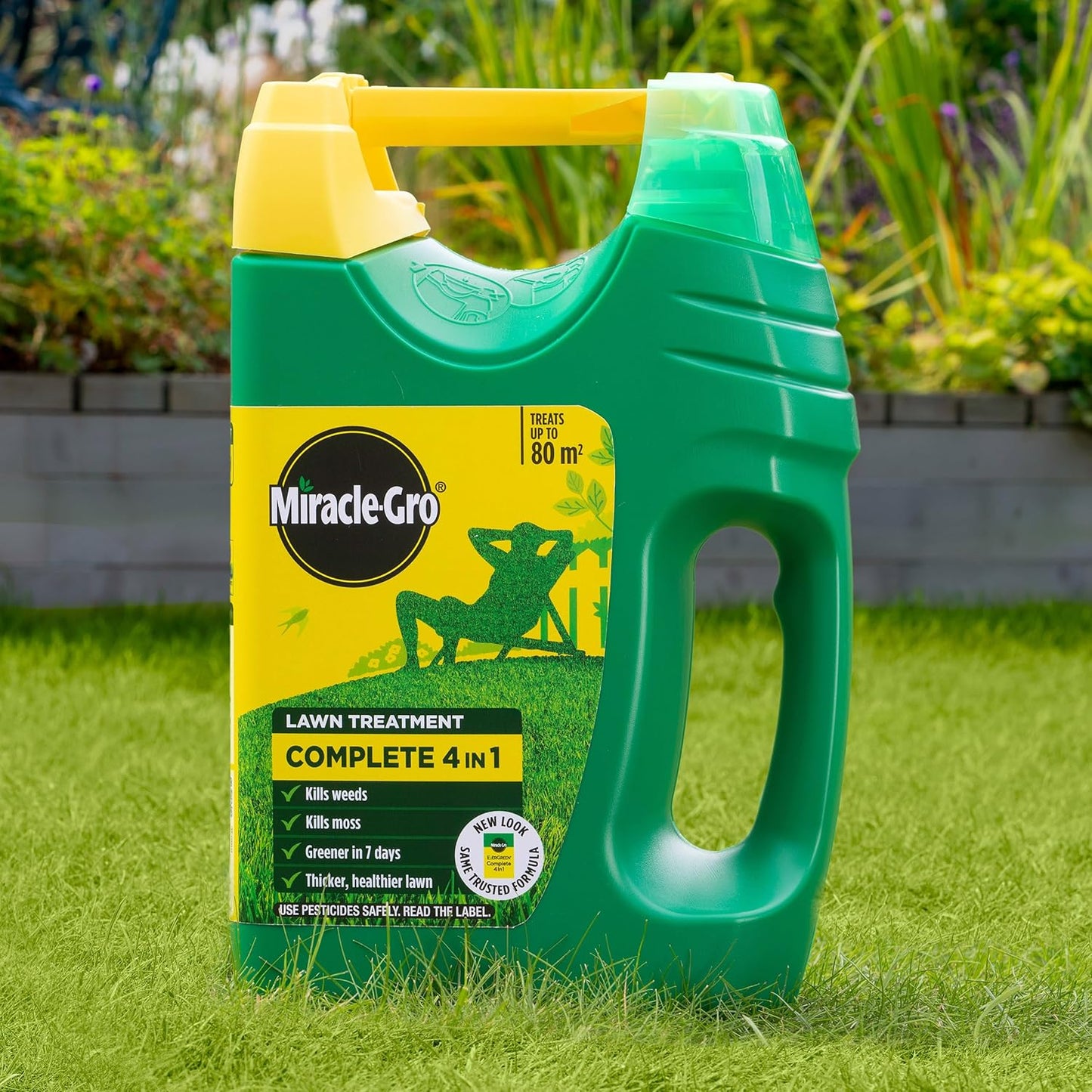 Miracle-Gro Complete 4 in 1 Spreader 80m²