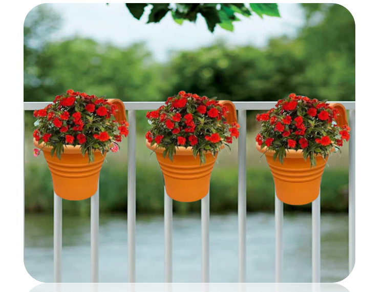Fixtures Hang Easy Single Eco Planter | Fence or Balcony Hook on Planters | Terracotta/Orange