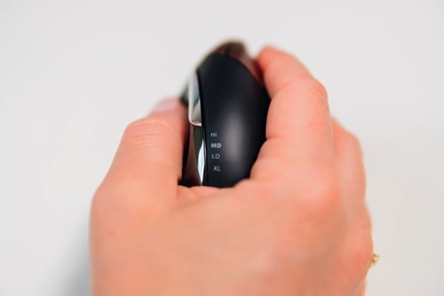 BakkerElkhuizen Evoluent4 Wireless Right Handed Vertical Mouse Small BNEEVR4SW