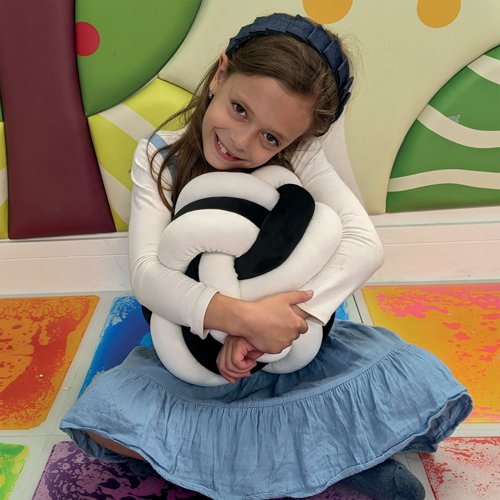 Compact Cuddle Ball 250mm Diameter Black/White CUDWB