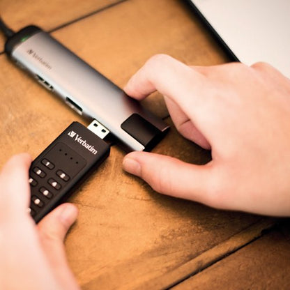 Verbatim Keypad Secure Usb 3.0 Flash Drive 32Gb 49427