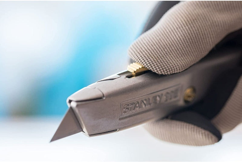 Stanley Knife Retractable 99E 2-10-099